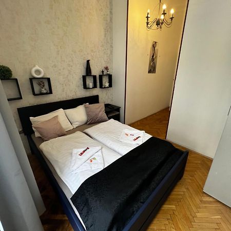 Spring Roses Downtown Boutique Hotel Βουδαπέστη Εξωτερικό φωτογραφία