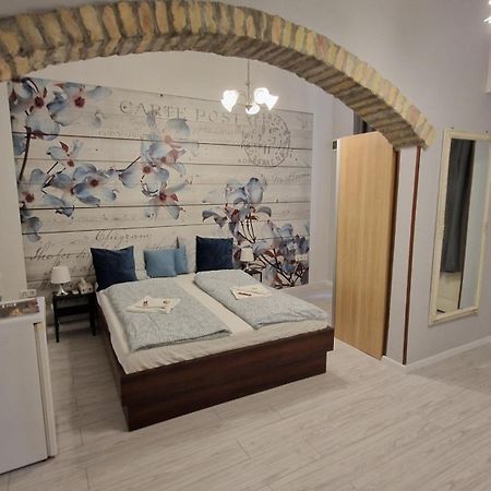 Spring Roses Downtown Boutique Hotel Βουδαπέστη Εξωτερικό φωτογραφία
