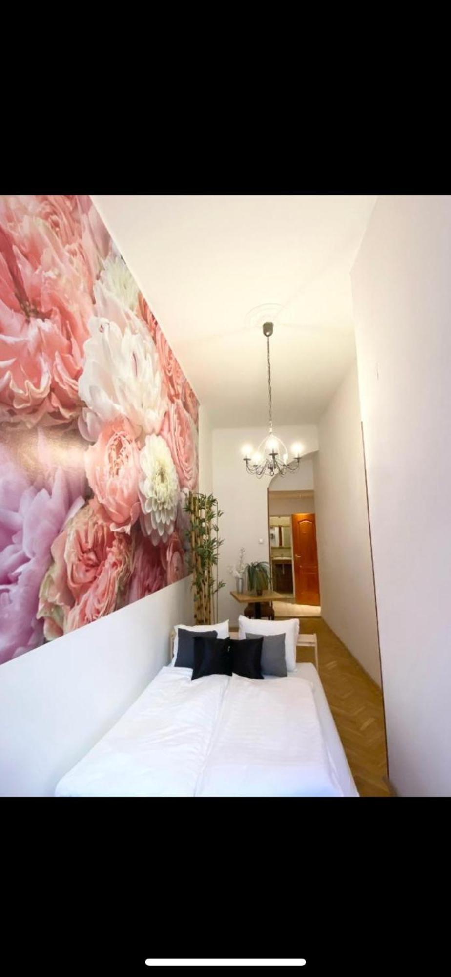 Spring Roses Downtown Boutique Hotel Βουδαπέστη Εξωτερικό φωτογραφία